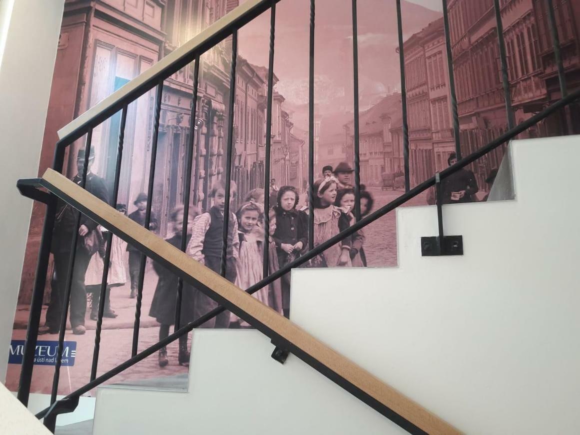 بيت شباب Cmyk Ústí nad Labem المظهر الخارجي الصورة